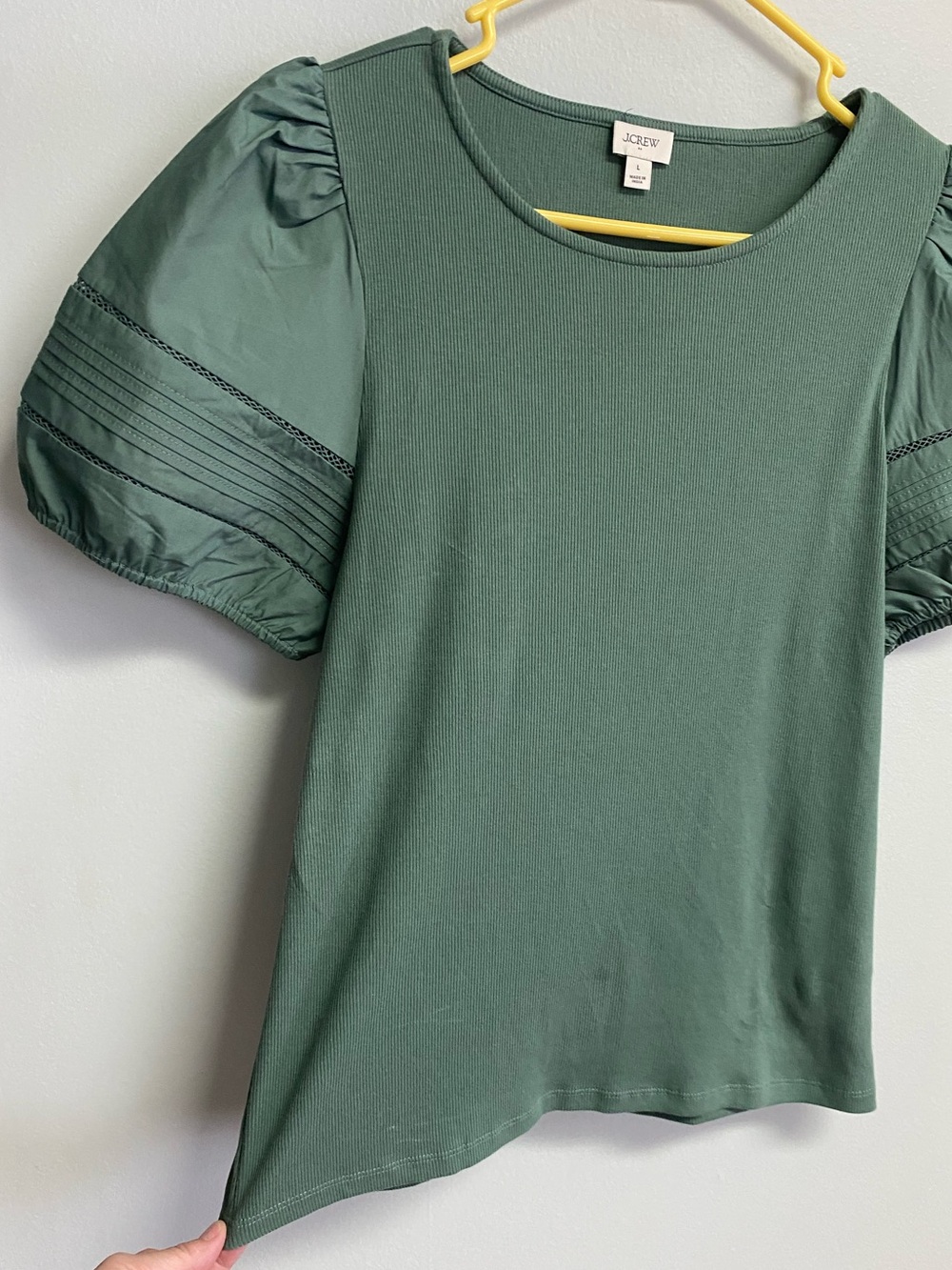 J. CREW TOP - LARGE - Picture 3 of 8